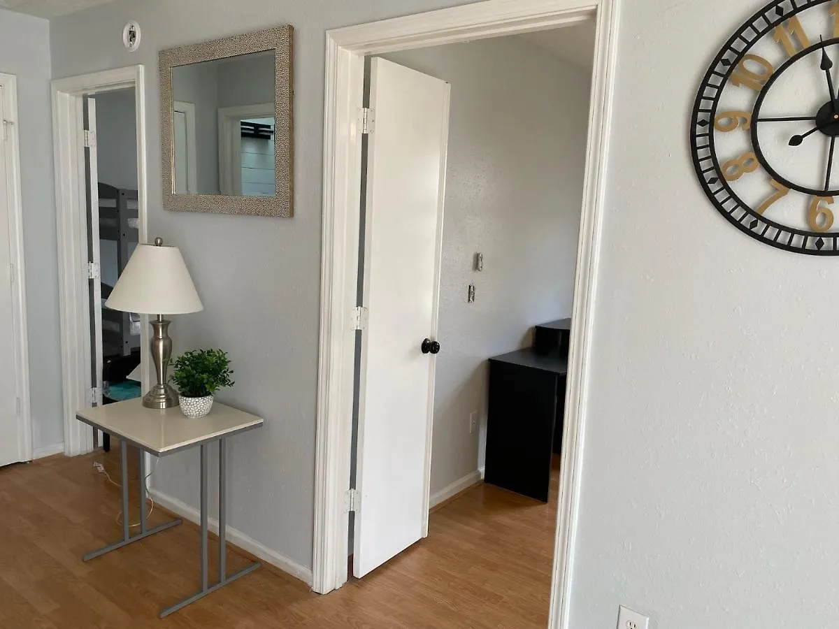 Semesterbostad Beautiful House Sleeps 12 - Hot Tub - Breakfast - Walk To Beach Panama City Beach