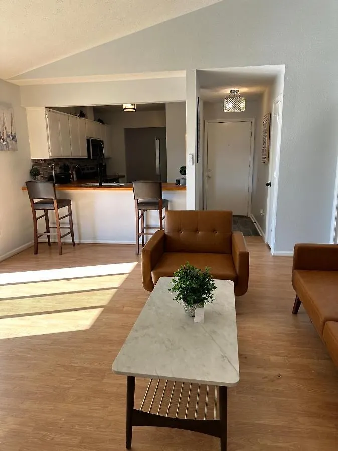 Beautiful House Sleeps 12 - Hot Tub - Breakfast - Walk To Beach Panama City Beach